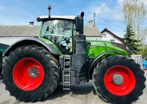 1050 Vario Tractor